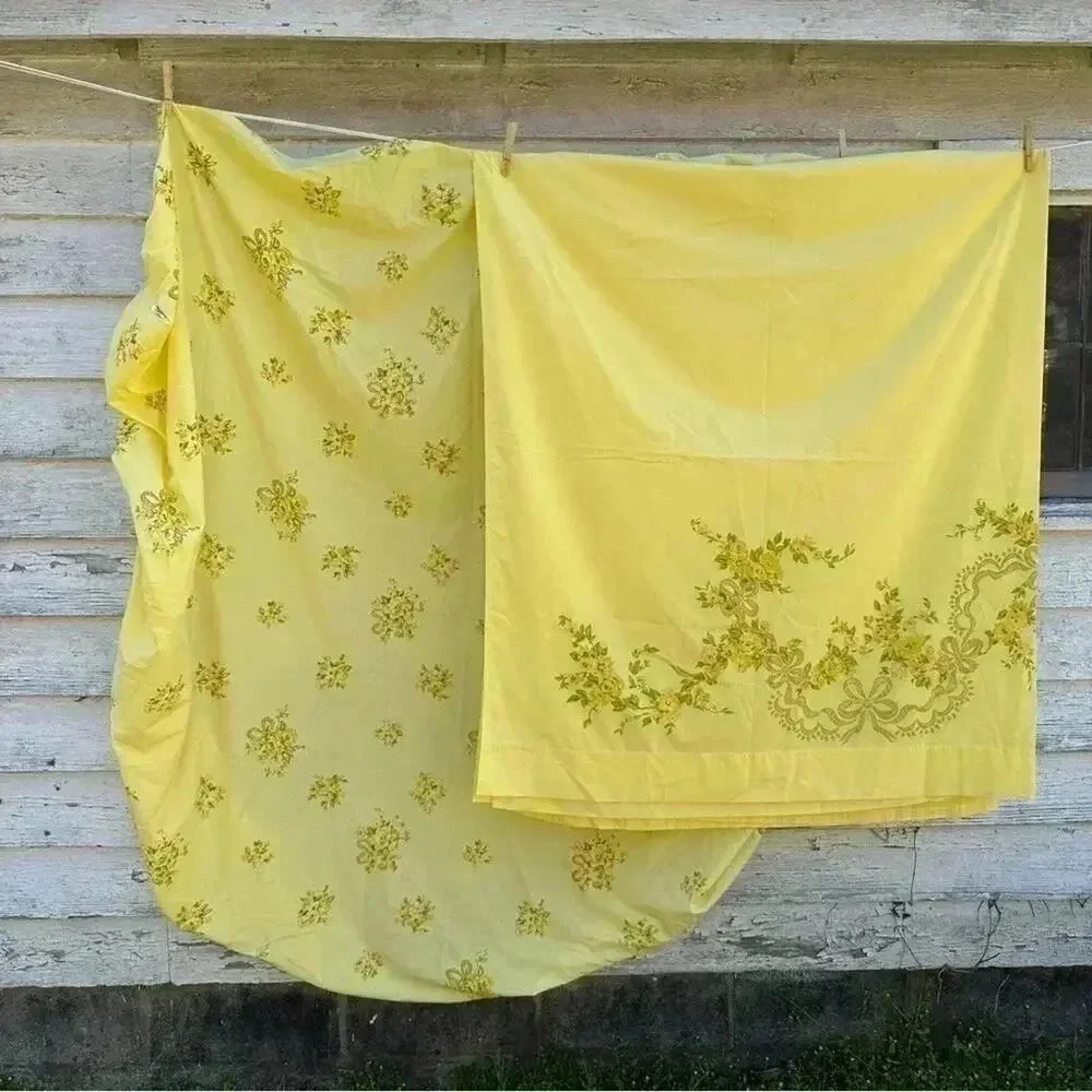 Vintage Tastemaker double set Sheet 50/50 Polyester Cotton Blend No Iron Muslin